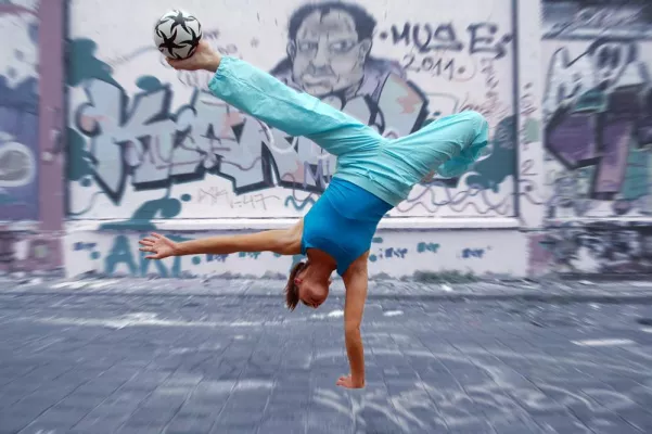 Bild: Miriam Willems - Deutschlands bekannteste Fußballartistin