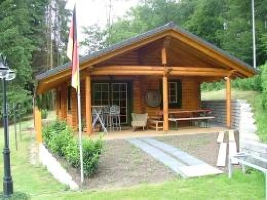 Ansicht des Blockhauses