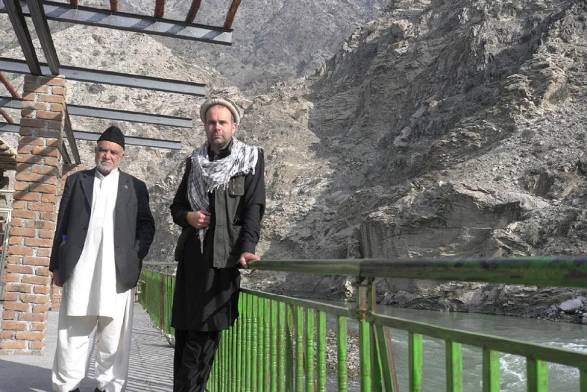 Herr Razizulzai, Präsidiumsmitglied Federation of Afghan Craftsmen and Traders mit Ansgar Cordier