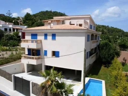 Bild: Wertplan Nord Immobilien GmbH vermittelt Eigentumswohnung auf Mallorca und Reihenhaus an der Costa Blanca