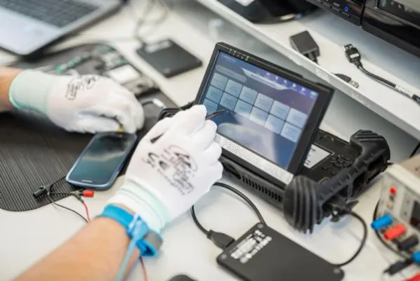 Bild: Datenretter: Was tun wenn das Smartphone nicht mehr startet?