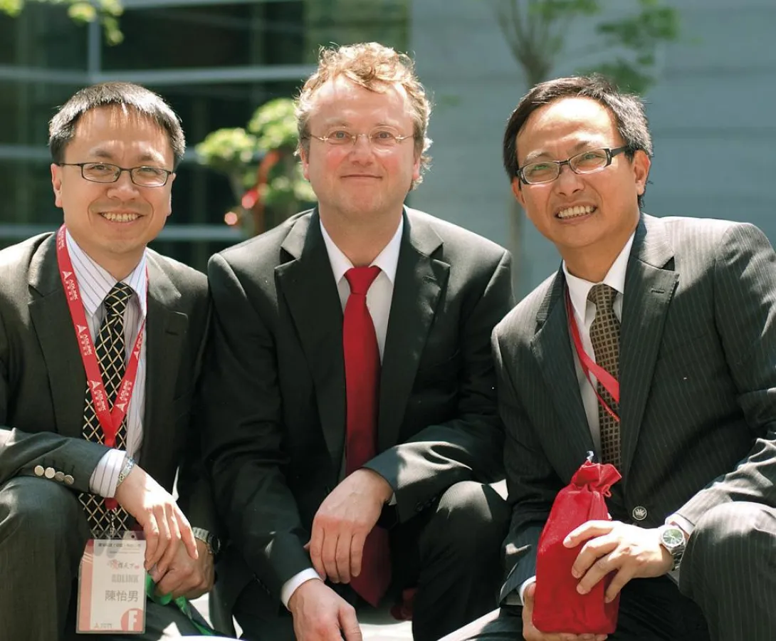 Geschäftsführer Dr. Werner Kunze mit Partnern in Shanghai