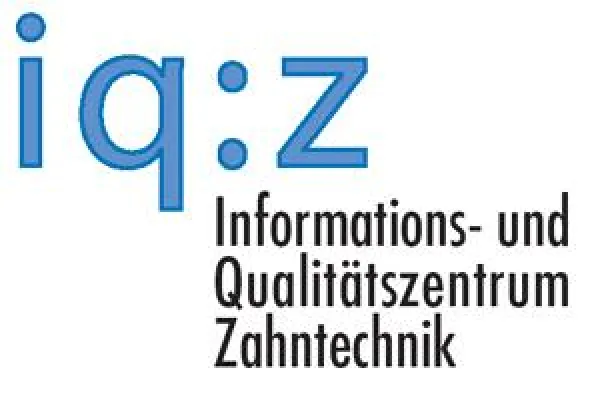 Bild: Beim Zahnersatz auf Gesundheitsverträglichkeit achten