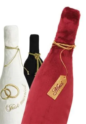 Bild: wb compagnie erstmals auf der ProWein - Ein Hoch auf die Dressed Bottles