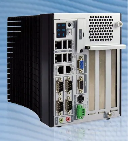 Bild: Schaltschrank – PC mit PCI & PCIe Steckplätzen