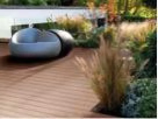 Terrassendielen aus Reishülsen Umweltfreundliche Alternative zu Tropenholz Bild: Terrassendielen aus Reishülsen Umweltfreundliche Alternative zu Tropenholz