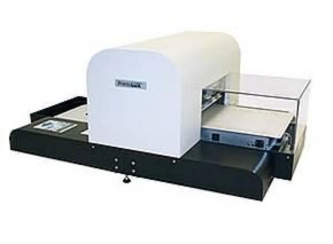 Das Drucksystem PrintoLUX®-FB-140 erfüllt alle industriellen Anforderungen mit automatischer Höhenanpassung bis 140mm