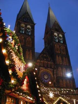 Bild: Sind Weihnachtsmärkte wirklich das ideale Flirt-Paradies für Singles?