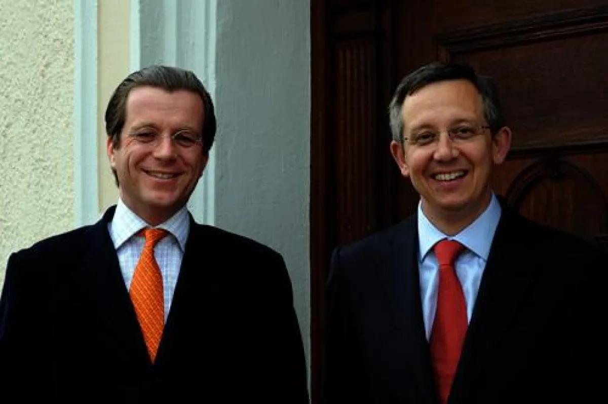 Bildunterschrift (v.l.n.r.) Casimir Graf Maltzan, Dr. Markus Dilger,  Beide Geschäftsführer, TST Biometrics GmbH  Quelle: TST Biometrics GmbH