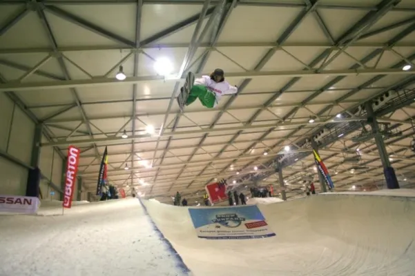 Bild: broup! organisiert Snowboard Weltcup 2008
