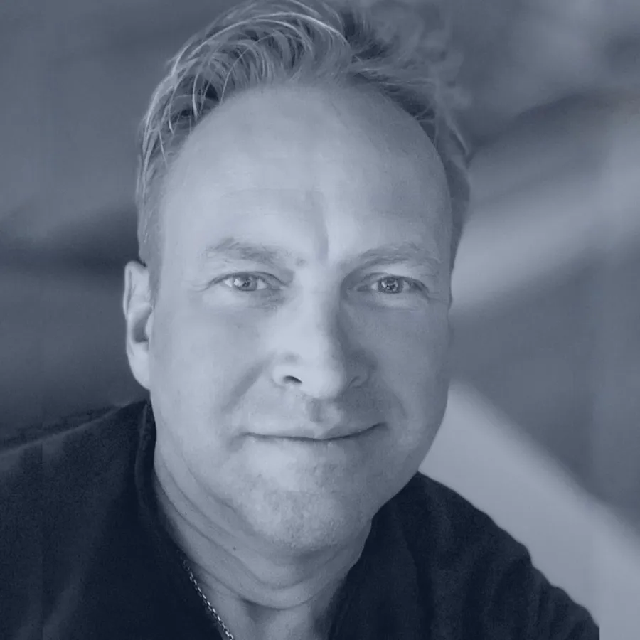 Christof Hintze Künstler der digitalen Kunstserie 