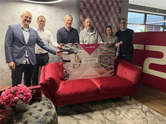 Seit diesem Jahr on air: Vertragslogistiker LOXXESS und Homeshopping-Sender CHANNEL21 wachsen gemeinsam Bild: Seit diesem Jahr on air: Vertragslogistiker LOXXESS und Homeshopping-Sender CHANNEL21 wachsen gemeinsam