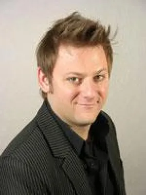 Bild: Frederic Leers verstärkt Agentur Plus PR als Junior Kundenberater