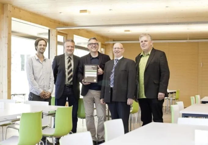 Sägenvier: Zweiter Designpreis für Orientierungssystem bei 1zu1 Prototypen Bild: Sägenvier: Zweiter Designpreis für Orientierungssystem bei 1zu1 Prototypen