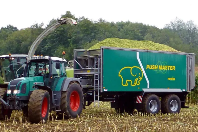 Bild: Push Master 40: effektiver Abschiebewagen der Huning Gruppe