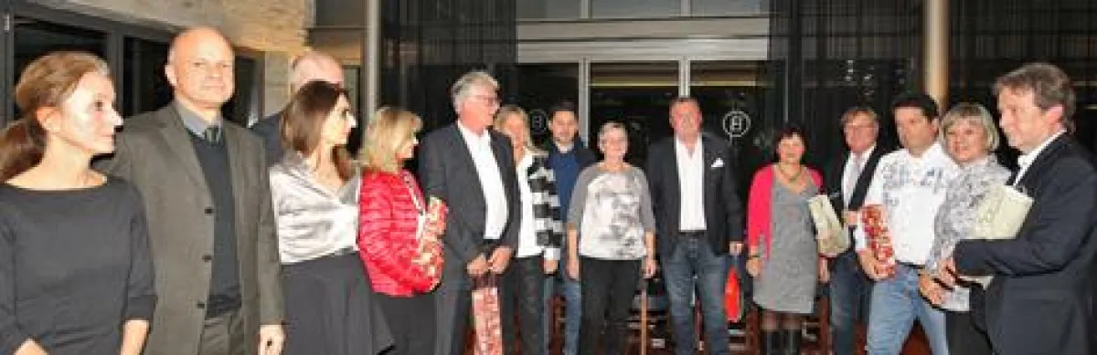 Volker Feyerabend (2. v.l.) wurde zum Beirat für Marketing des SSV Reutlingen berufen05