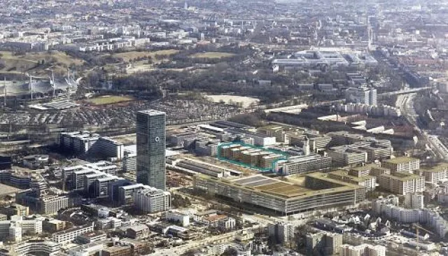 SPATENSTICH FÜR QUBES MÜNCHEN - ROSA-ALSCHER Gruppe Bild: SPATENSTICH FÜR QUBES MÜNCHEN - ROSA-ALSCHER Gruppe