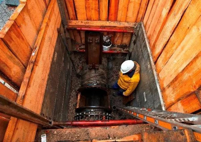 Bild: Kristallklar von den Alpen in die City – Mennicke Rohrbau saniert Trinkwasserleitung für Stadtwerke München