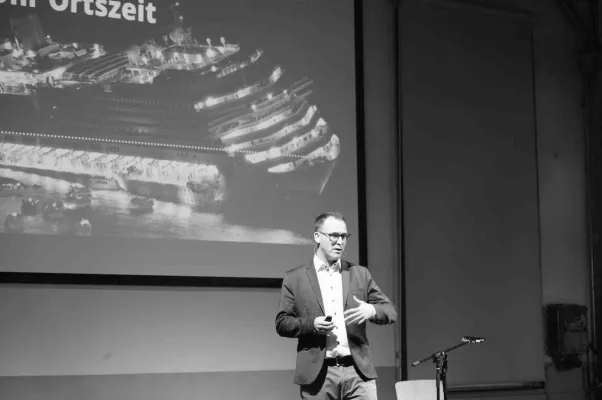 Bild: Redner Thorsten Jost hält Online Vortrag vor Bundesverband Der Mittelstand