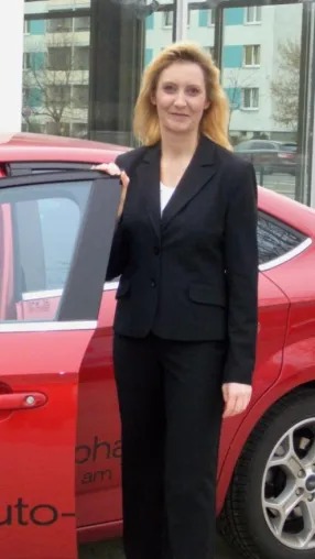 Kleines Autohaus trotzt der Krise mit großer Investition Bild: Kleines Autohaus trotzt der Krise mit großer Investition
