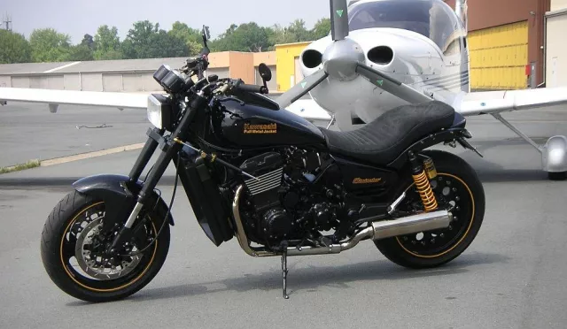 Bild: Motorradwerkstatt stellt Motorradumbau auf der Gewerbeschau in Erzhausen aus