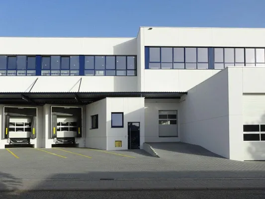 Bild: „Wir denken über Generationen hinweg“ – KRAMSKI GmbH eröffnet neues Logistikzentrum
