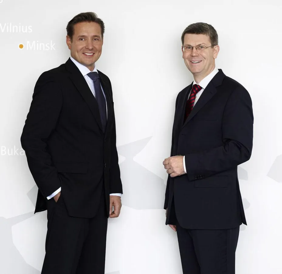 Freuen sich über den Sprung nach vorn im FAZ-Ranking: Geschäftsführer Eckhard Köhn und Alexander Trautmann (von links).