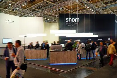 Snom präsentiert neues Flaggschiff und eine neue Generation von Konferenztelefonen Bild: Snom präsentiert neues Flaggschiff und eine neue Generation von Konferenztelefonen