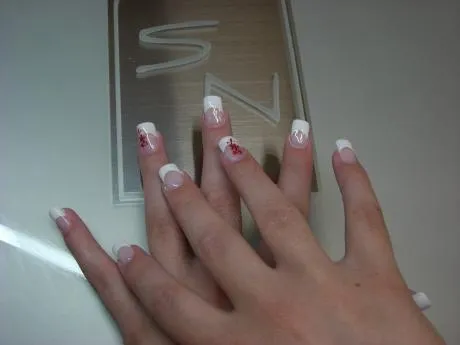 Bild: Das Nagelstudio Rosenheim - Simones Naildesign - jetzt noch einfacher erreichbar