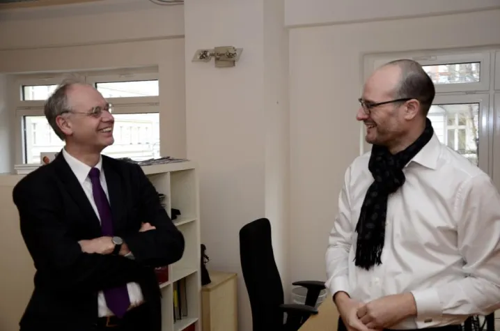 Bild: Pankows Bezirksbürgermeister zu Besuch bei der CCVOSSEL GmbH