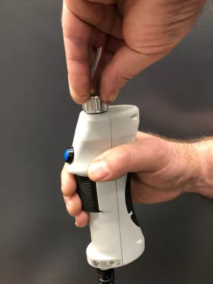 Weltneuheit für das "Einteachen im Handumdrehen": PREMO Force Feedback Steuerung von Abacus Bild: Weltneuheit für das "Einteachen im Handumdrehen": PREMO Force Feedback Steuerung von Abacus