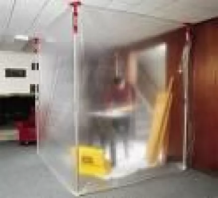 Bild: Staubschutzwand Zipwall - Wirtschaftliche Vorteile - Interview