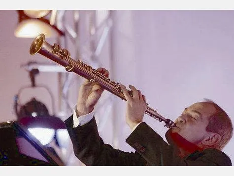 Bild: Der exzellente Sopransaxophonist Olivier Franc und seine Jazzband präsentieren "A Tribute to Sidney Bechet"