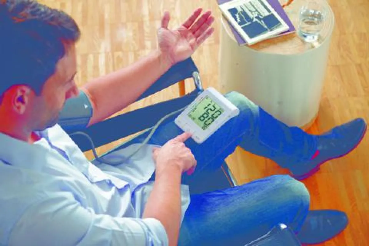 Es ist wichtig, regelmäßig den Blutdruck zu messen