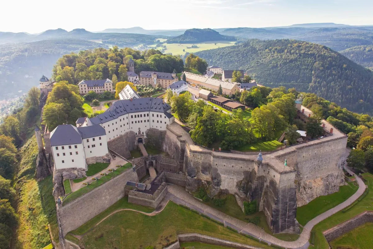 Die Festung Königstein im Elbsandsteingebirge, Foto: Frank Lochau/Procopter