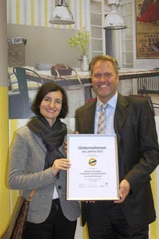 Susanne Kleber, Anzeigenleitung EURODECOR und Rüdiger von Preen, Vertriebsleiter PROFI der A.S. Créa