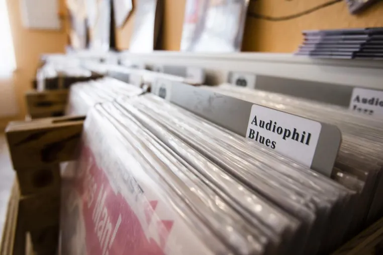 Ein Nürnberger Schallplatten-Geschäft trotzt dem Ladensterben Bild: Ein Nürnberger Schallplatten-Geschäft trotzt dem Ladensterben