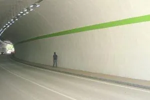 Bild: Deutlich weniger Verkehrsunfalle durch intelligente Farbe