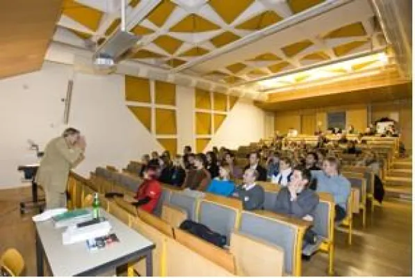SWZ drückt noch einmal die „Hochschulbank“ Bild: SWZ drückt noch einmal die „Hochschulbank“