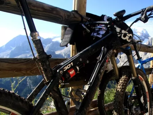 Bild: MTB-Veranstalter TrailXperience geht mit mobilem LITEVILLE-Testcenter in die neue Bikesaison