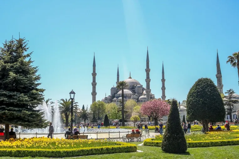 Bild: İstanbul: Die Metropole am Bosporus zählt 2025 zu den beliebtesten Citybreaks Europas