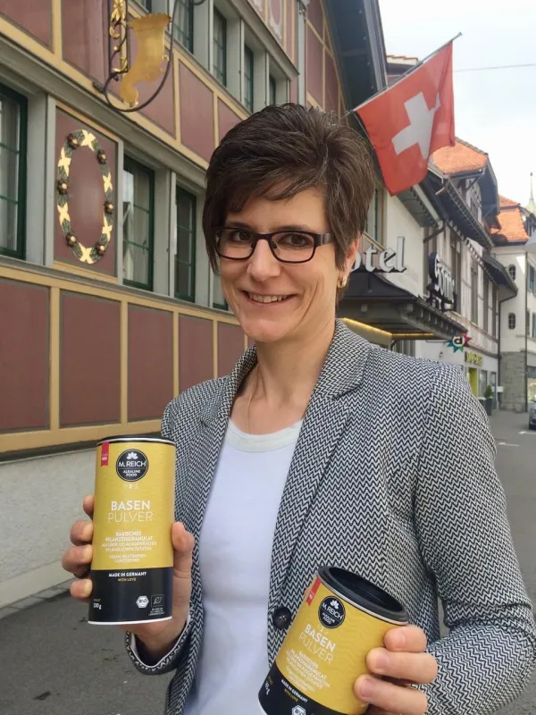 Rita Kohli mit BasenPulver