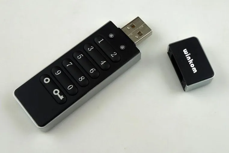 Bild: WINKOM erweitert Angebot an USB 3.0-Sticks