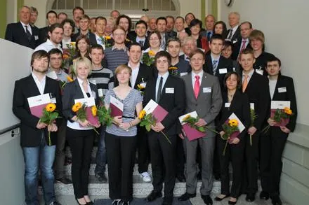 FuelCon fördert Ingenieur-Nachwuchs Bild: FuelCon fördert Ingenieur-Nachwuchs