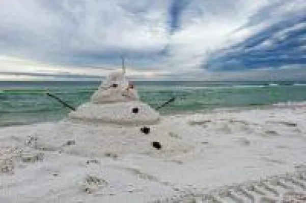 Bild: Weihnachten auf Sylt - Mit Tannenbaum am Strand und doch daheim