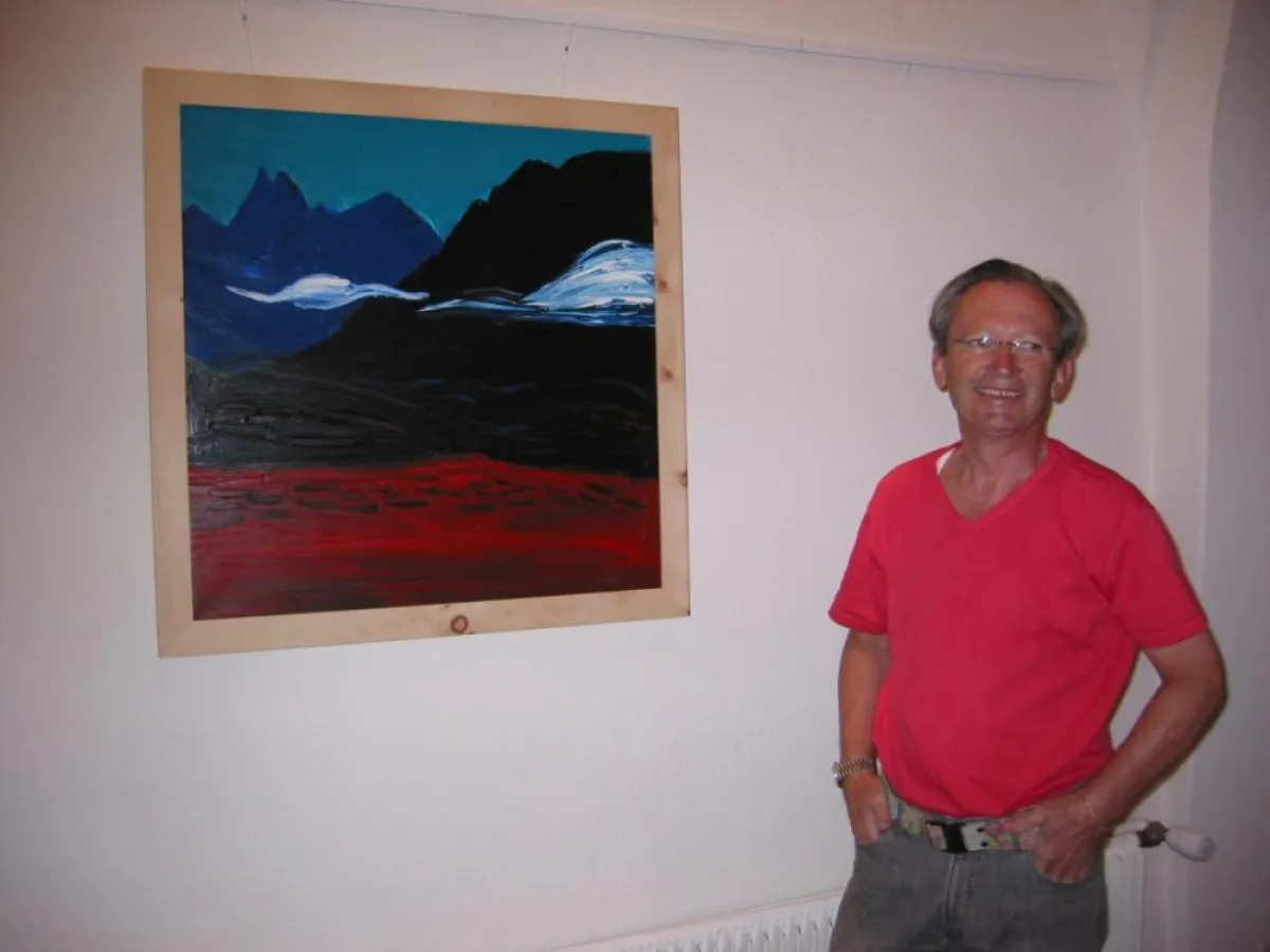 Roland Bider mit einem seiner Landschaftsbilder