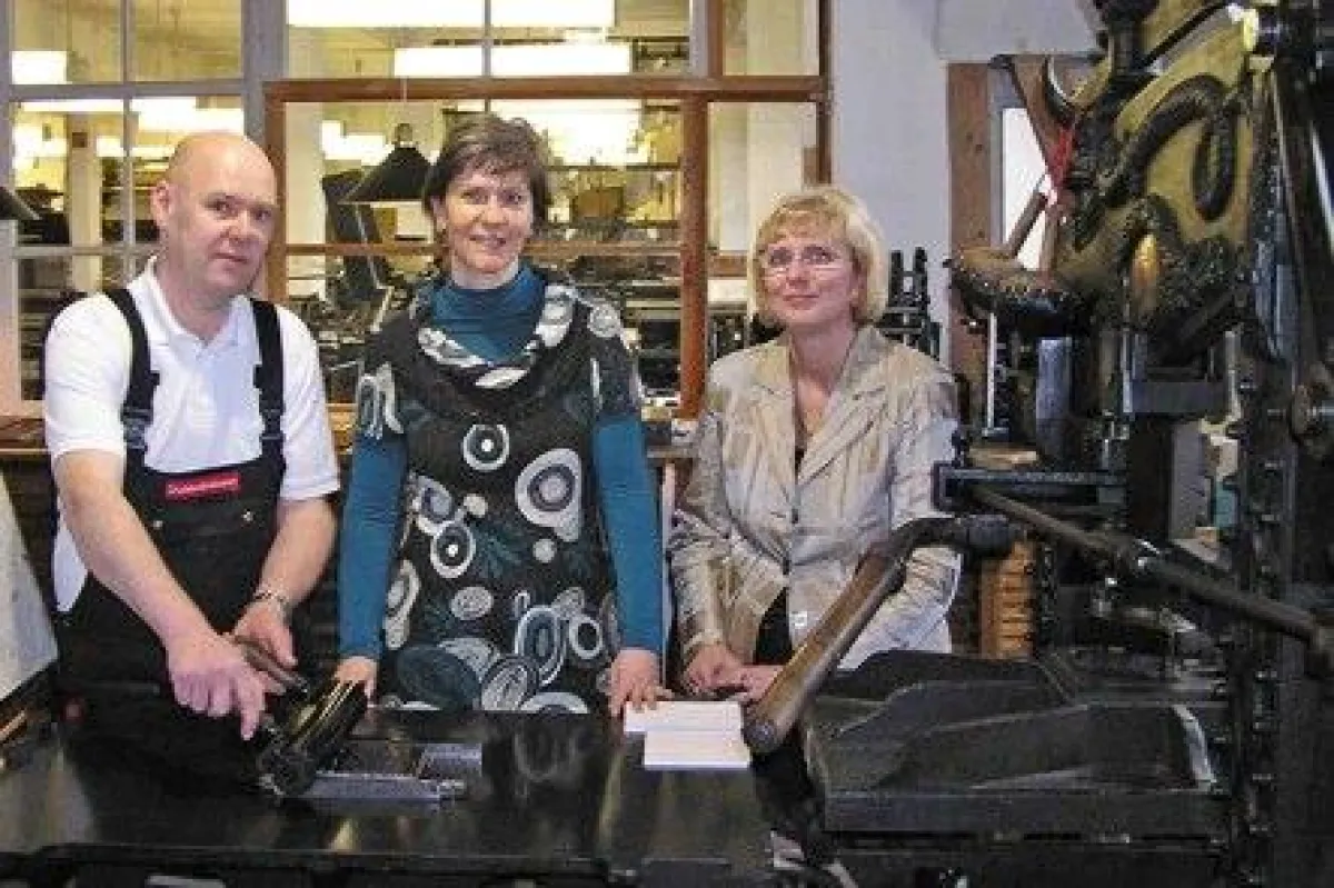 Das drupa-Team: Dr. Susanne Richter (Mitte) freut sich mit ihren Kollegen Thomas Kurz und Steffi Sch