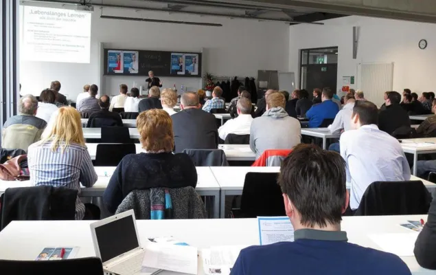 Bild: Berufsbegleitend zum Bachelor of Engineering