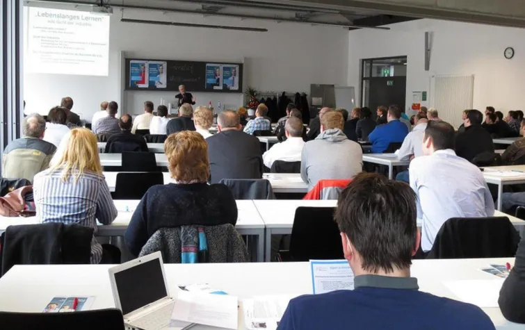 Bild: Berufsbegleitend zum Bachelor of Engineering