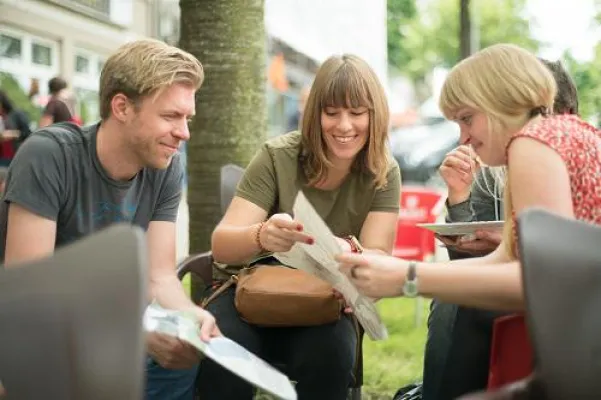 Das Netzwerk Musik von den Elbinseln sucht das Programmkomittee für 48h Wilhelmsburg 2018! Bild: Das Netzwerk Musik von den Elbinseln sucht das Programmkomittee für 48h Wilhelmsburg 2018!